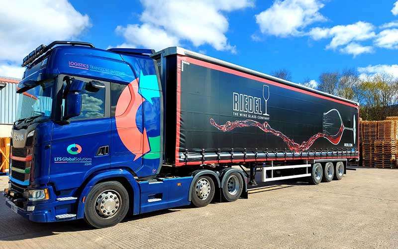 Trailer Trailer